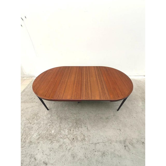 Dining Table in Teak by Kofod Larsen for Faarup Mobelfabrik, Denmark, 1960 For Sale - Image 3 of 10