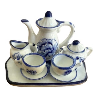 1970s Blue and White Floral Miniature Teaset, 10 Pieces For Sale