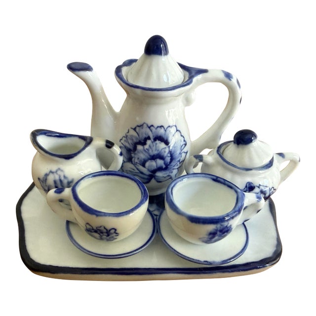 1970s Blue and White Floral Miniature Teaset, 10 Pieces For Sale