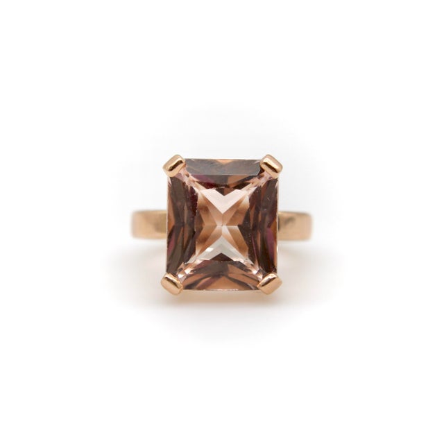 Modern 1980s Vintage 14k Rose Gold Emerald Cut Morganite Ring, Size 5.25 For Sale - Image 3 of 11