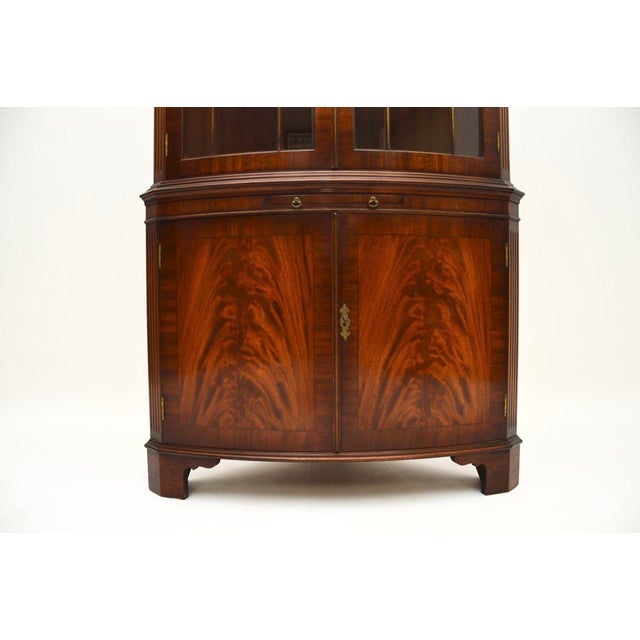 Wood Georgian Bow Front Corner Cabinet, 1950s For Sale - Image 7 of 8