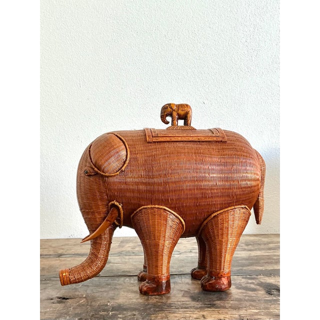 Vintage Shanghai Weave Lidded Elephant Box For Sale - Image 9 of 12