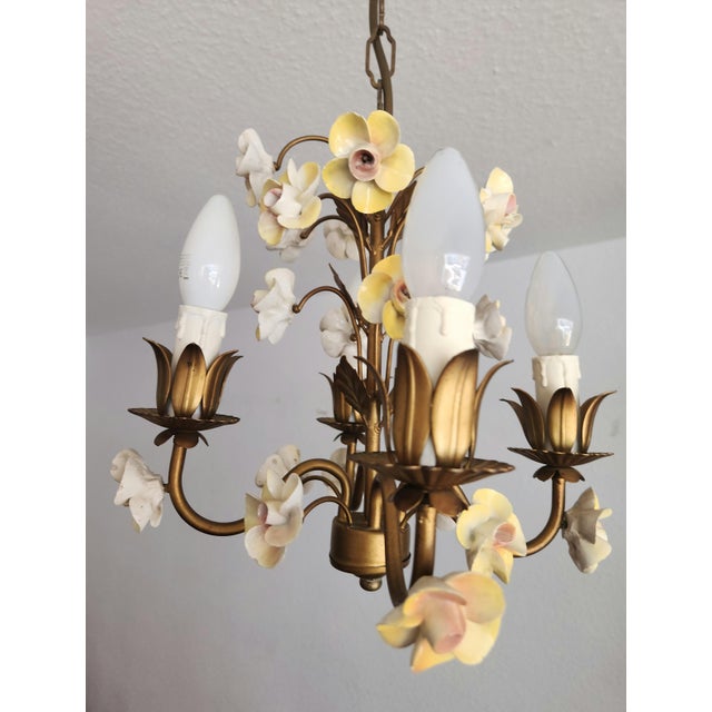 Vintage Shabby Chic Florentine Pendant Lamp Four-Armed with Gold-Tone Porcelain Roses, 1960s For Sale - Image 13 of 18