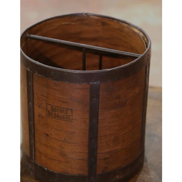 19th Century French Wood and Iron Double Decaliter Grain Measure For Sale - Image 4 of 9