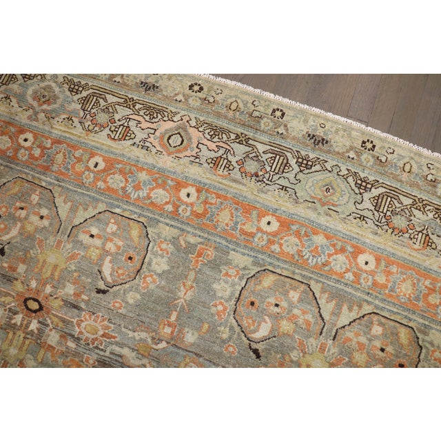 Spiral Motif Antique Persian Malayer Rug no. j5270 For Sale In New York - Image 6 of 14