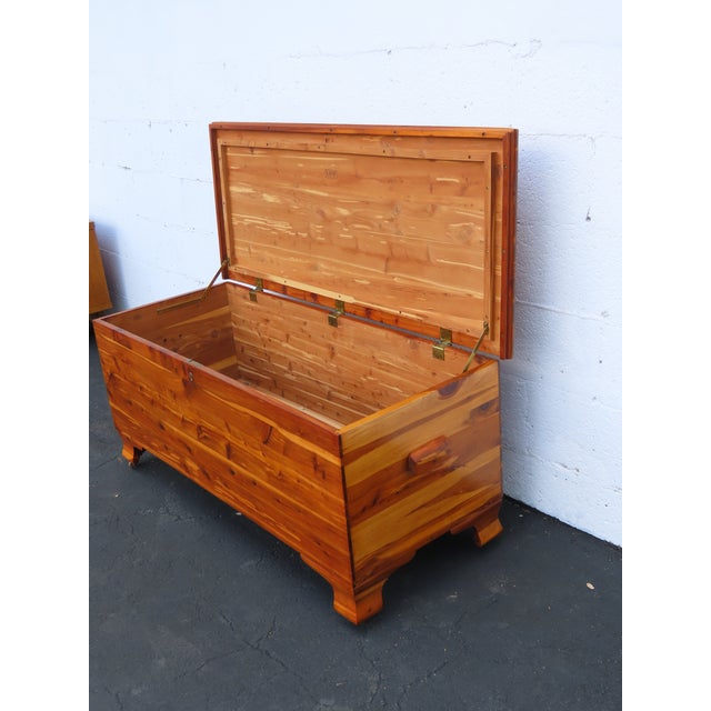 Early 1900s Lane Solid Cedar Hope Chest Blanket Trunk Bench 6586 For Sale - Image 18 of 18