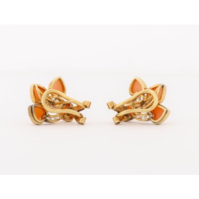 Vintage Modernist 14k Yellow Gold and Coral Diamond Earrings For Sale In New York - Image 6 of 7