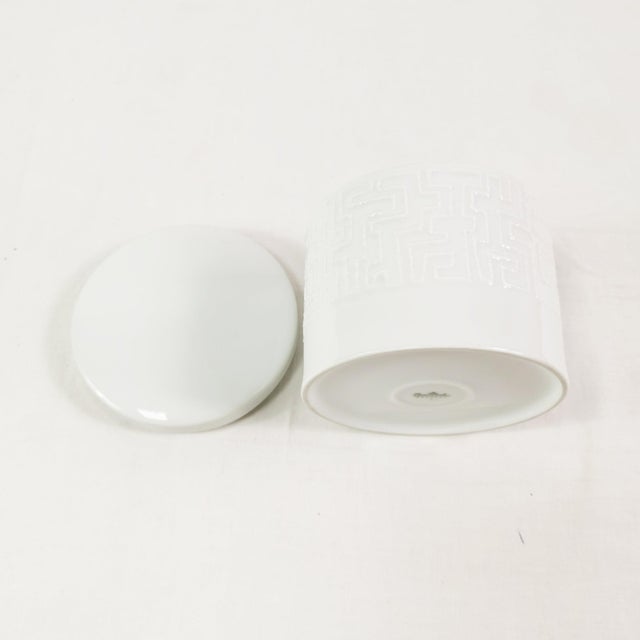 Porcelain Bonbonniere by C. Fischer for Rosenthal, Germany, 1960s For Sale - Image 9 of 10