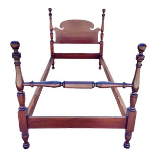 Antique Twin Size Poster Cannonball Bed For Sale