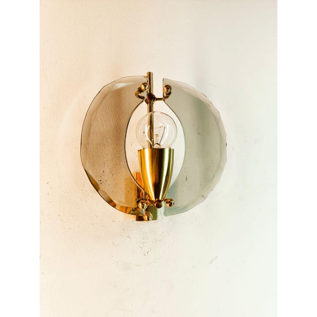 Mid-Century Modern Brass Wall Light with Double Glass For Sale - Image 3 of 15