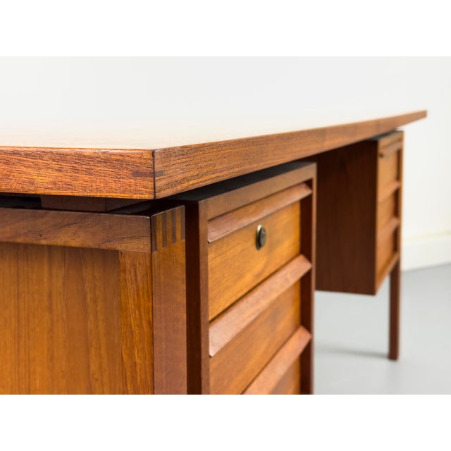 Mid-Century Modern Teak Desk by Svend Åge Madsen for Sigurd Hansen, 1960s For Sale - Image 12 of 18