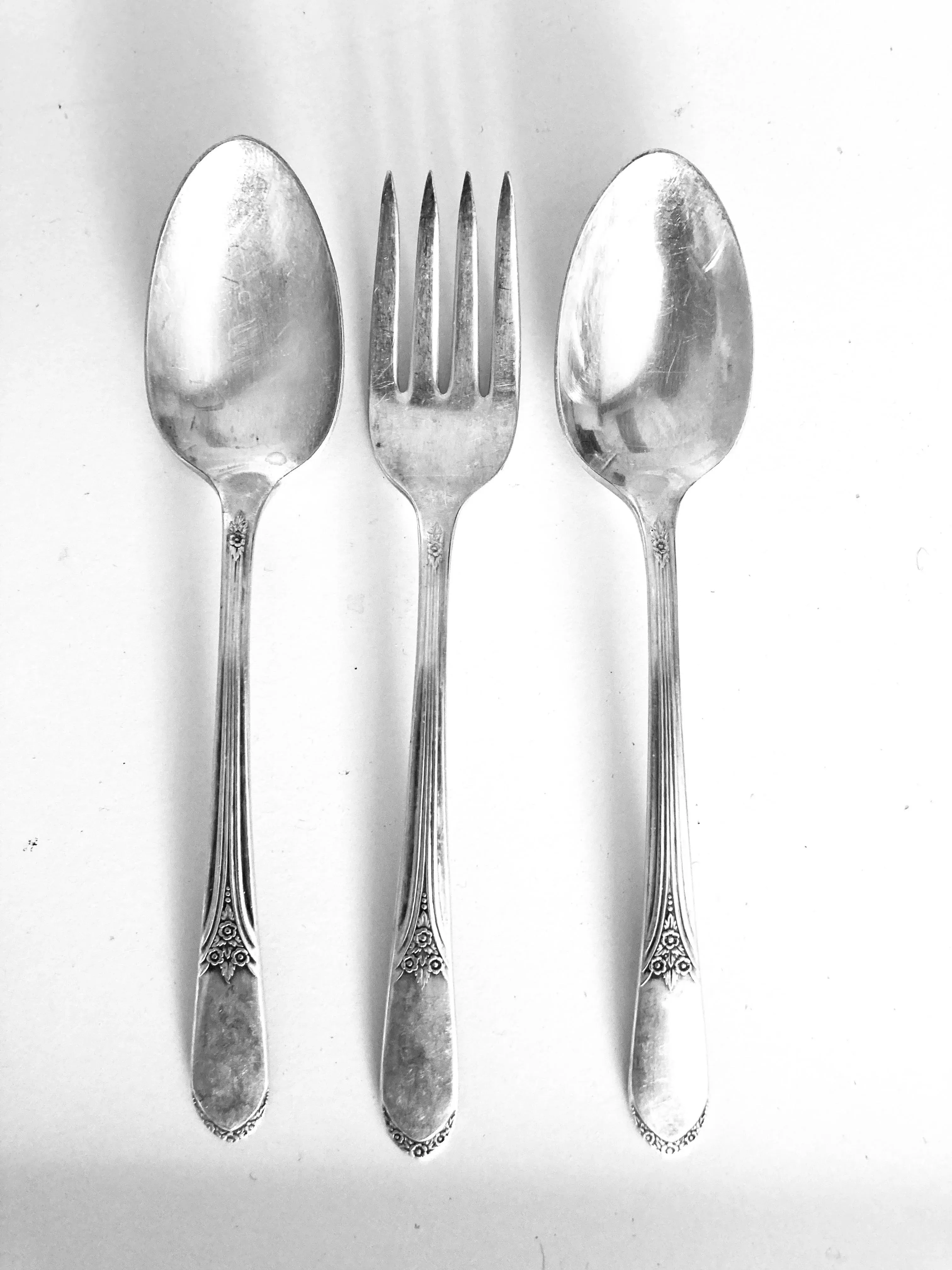 1930's Wm. Rogers Is Silver Plated Tea 2 Spoons & 1 Dessert Fork