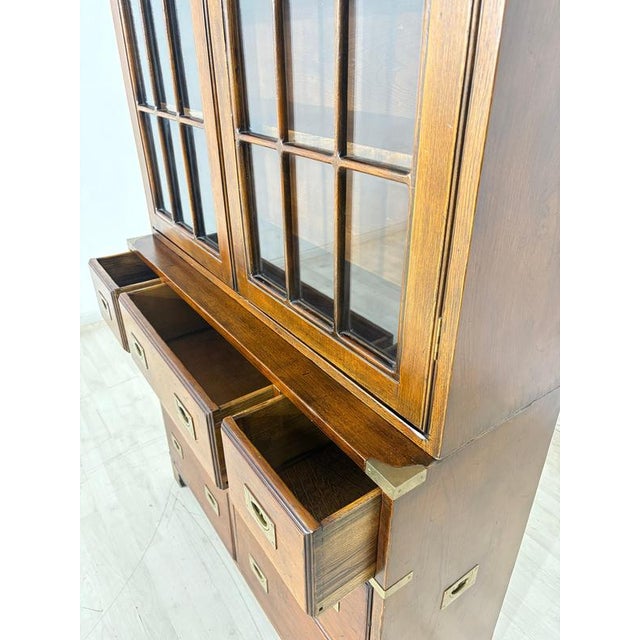English Colonial Display Cabinet in Mahogany For Sale - Image 6 of 11