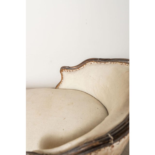 Wood Antique French Louis XV Duchesse en Bateau Chaise Longue For Sale - Image 7 of 14