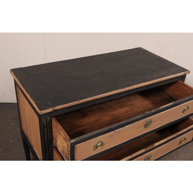 Wood 19th Century French Two-Tone Raised Commode For Sale - Image 7 of 10