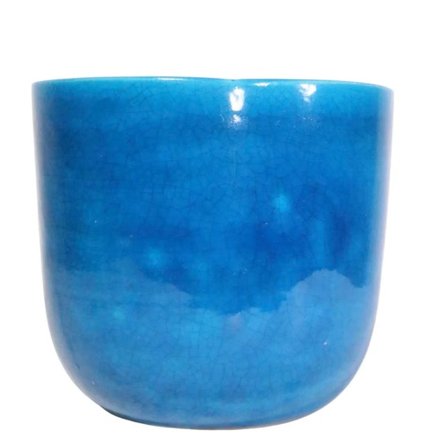 Nice vintage vase, or flower pot, in intriguing French blue craquelure glaze. The vase is in excellent original condition,...