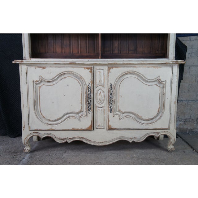 Late 20th Century Monumental Habersham Plantation Chic French Provincial Hutch China Cabinet 102" For Sale - Image 18 of 18
