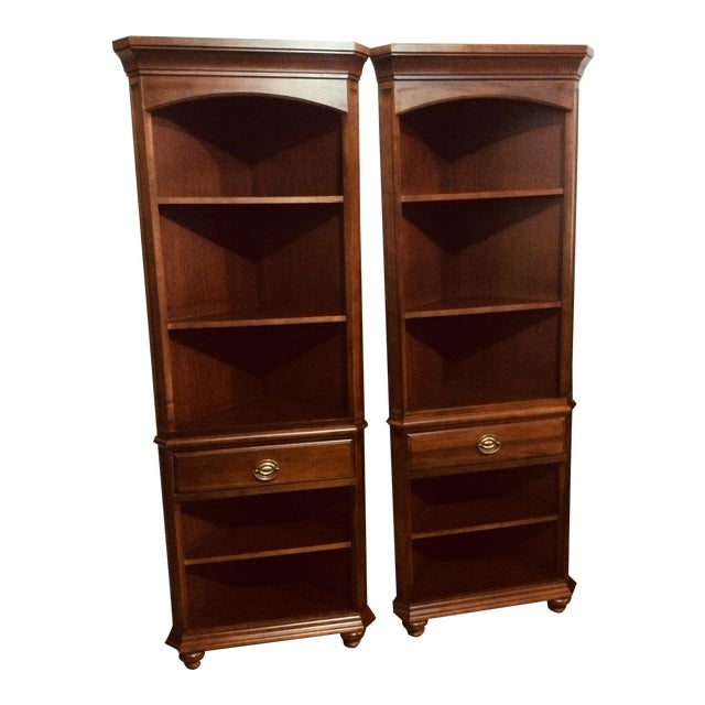 Traditional Cherry Corner Display Shelves With Hepplewhite Hardwarea