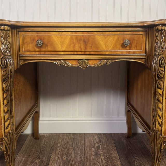 Vintage Ca. 1930s French Provincial Desk / Vanity For Sale - Image 12 of 17