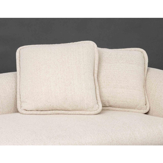 Late 20th Century Modern Beige Textured Fabric Upholstered Chaise Longue For Sale - Image 5 of 8
