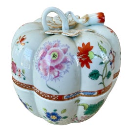 Example of Japanese Decorative Bowls