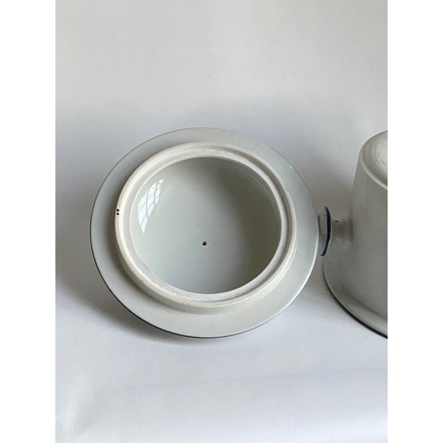 Dansk 1980s Dansk Bistro Christianshavn Blue Round Lidded Casserole White With Blue Band For Sale - Image 4 of 6