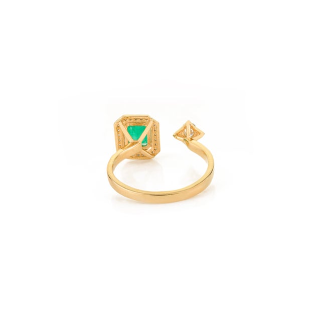 Green 18k Gold Open Diamond Emerald Bypass Ring Size 5 For Sale - Image 8 of 12