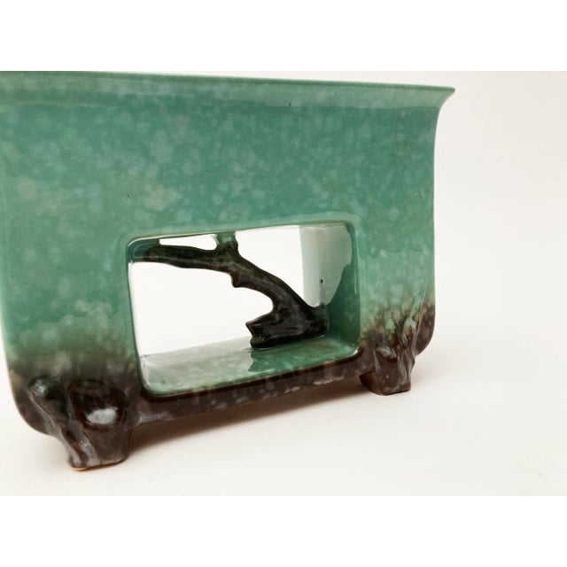 1950s Roseville Artwood 1951 Vintage Mid Century Modern Pottery Green Planter 1054-8 For Sale - Image 5 of 10