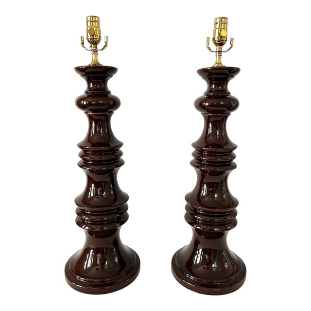 1960s Large Glossy Brown MId Century Modern Ribbed Ceramic Table Lamps - a Pair For Sale