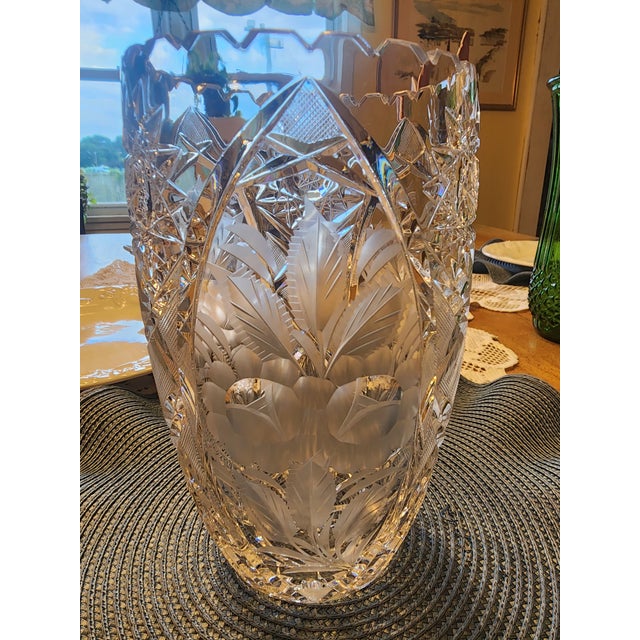 American Vintage Crystal Vase For Sale - Image 3 of 3