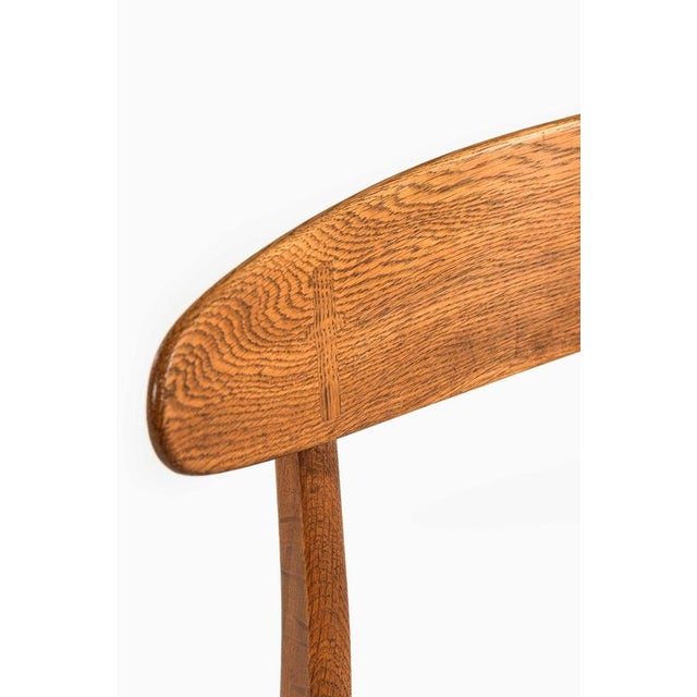 CH-30 Chairs in Oak and Wool attributed to Hans Wegner, 1954, Set of 9 For Sale - Image 6 of 8