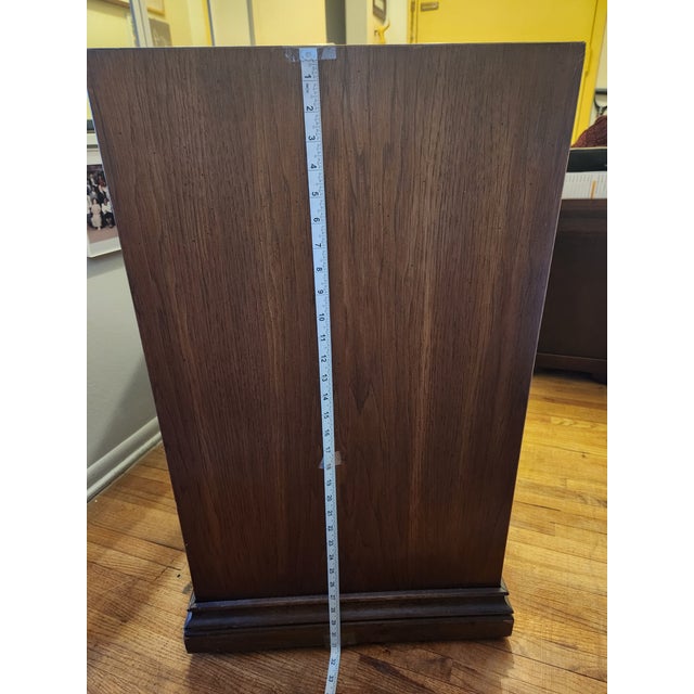 This is for Pickup Only in Woodbridge NJ. It is a wood vintage liquor cabinet. But also could be used for a storage...