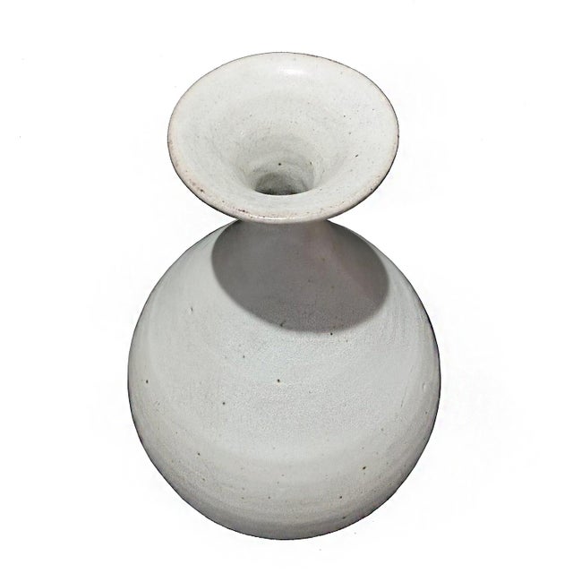 Art Deco Thai Ceramic Vase With White Glaze, Mid 20th Century For Sale - Image 3 of 10