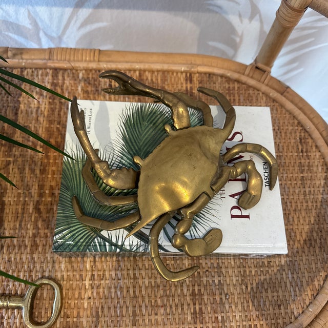 This vintage brass crab ashtray/trinket box makes a big impression. It’s a nice large size and surprisingly heavy, with a...