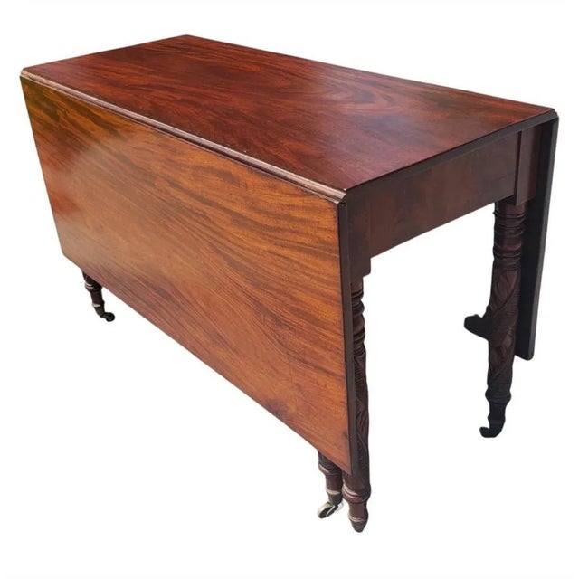 Brown Grand Federal / Hepplewhite Ribbon Mahogany Three-Part Dining Table, 1800s For Sale - Image 8 of 13