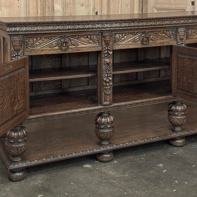 Antique French Renaissance Raised Buffet in Carved Oak For Sale - Image 15 of 18