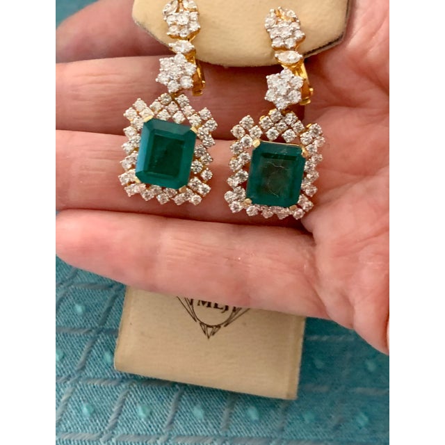 2010s Hydro Emerald Cut Emerald, 7Ct VS Diamond Dangle/Drop Earrings 18 Kt Gold For Sale - Image 5 of 18