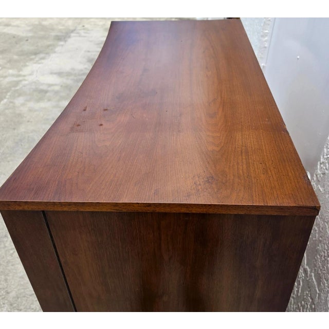 Mid-Century Walnut Highboy Dresser by Young Manufacturing Co. MCM For Sale - Image 16 of 18