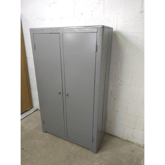 1950s Curved Workshop Locker in Wood, 1950s For Sale - Image 5 of 18