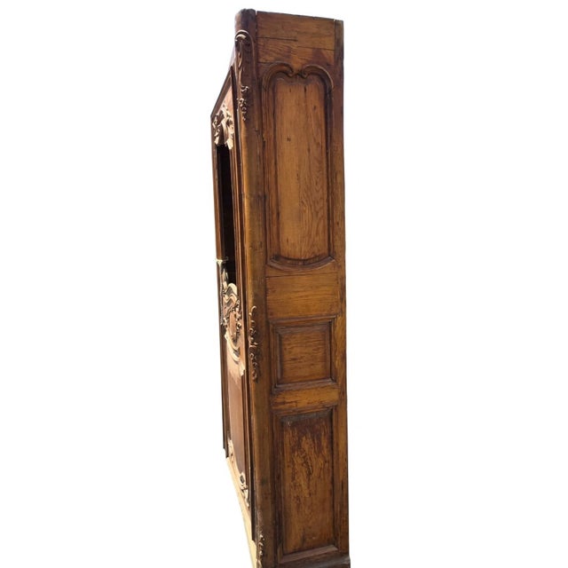 French French Provincial Louis XV Style Armoire / Display Cabinet For Sale - Image 3 of 5