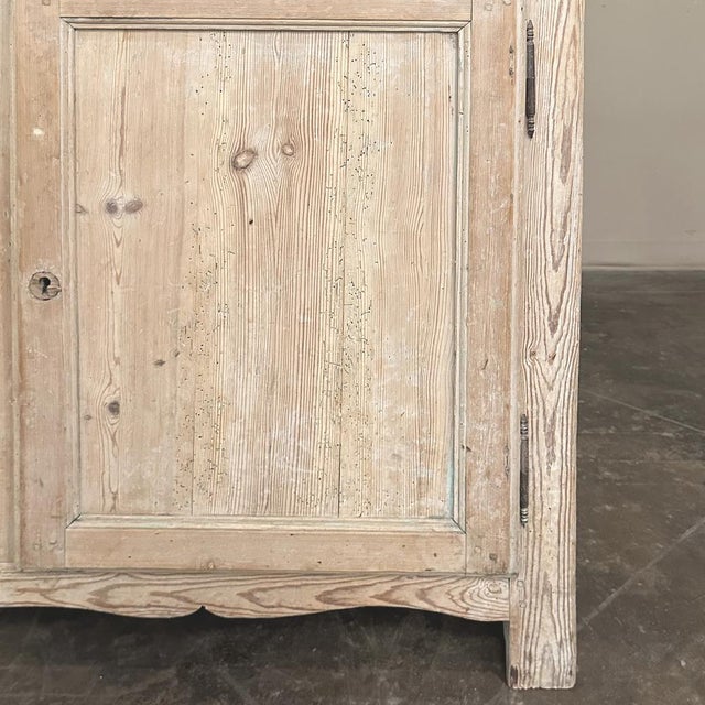 19th Century Rustic Country French Pine Buffet For Sale - Image 12 of 17