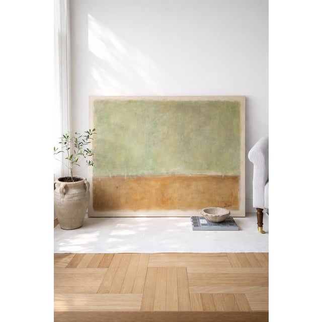 2020s Contemporary Neutral Wall Art by Irene Alard Original Minimalist Abstract Landscape Painting in Earth Tones – Soft Green & Ochre Horizon, For Sale - Image 5 of 6