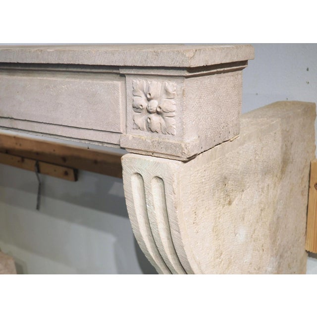 A Wide 18th Century French Louis XVI Carved Limestone Fireplace Mantel, L~80 In. For Sale - Image 4 of 18