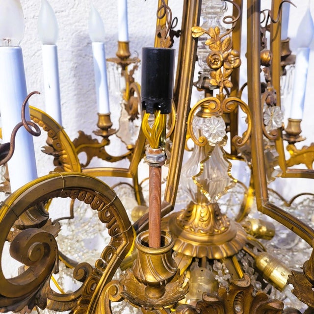 Large 20th Century Chandelier in Bronze and Crystal For Sale - Image 12 of 17