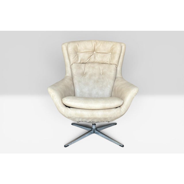 Animal Skin Overman Lounge Chair in Leather, 1960s For Sale - Image 7 of 12