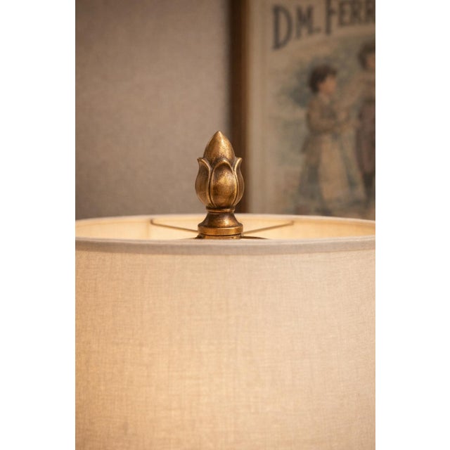 Late 20th Century Traditional Fluted Column Table Lamps With Linen Shades - a Pair For Sale In Los Angeles - Image 6 of 9