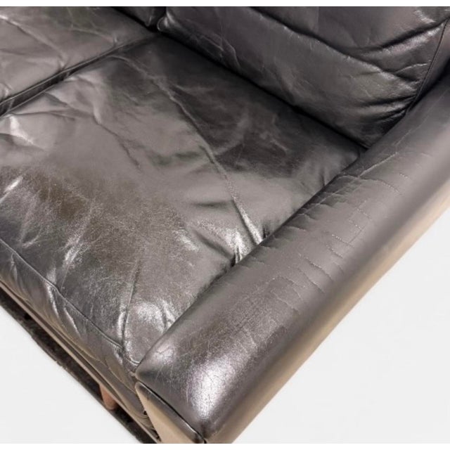 Model 64 Sofa in Black Leather by Georg Thams for Vejen Polstermøbelfabrik, Denmark, 1960s For Sale - Image 10 of 14