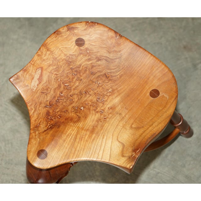 Burr Yew Wood Tripod Stool with Timber Grain For Sale - Image 4 of 18