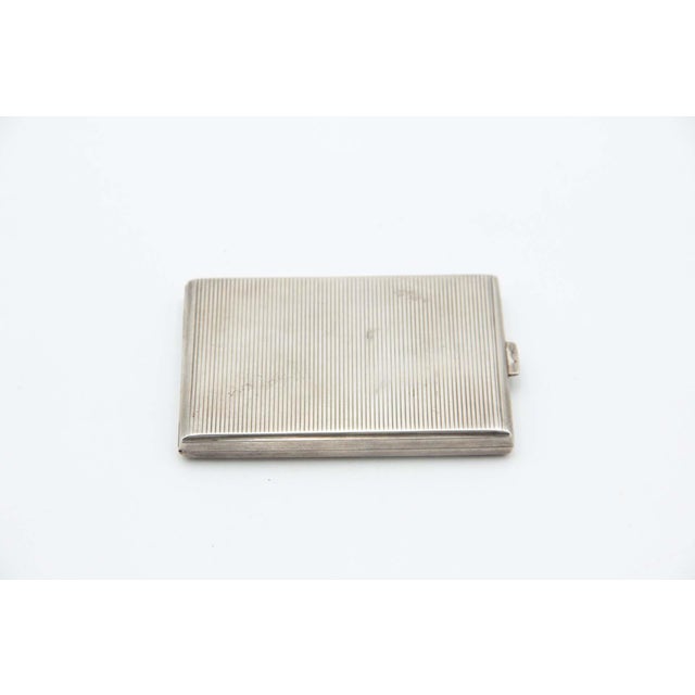 Rectangular Silver Cigarette Case with Engraved Bands For Sale - Image 4 of 4