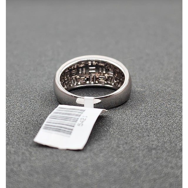 White 1.70 Ct Diamond Ring Size 6.75 For Sale - Image 8 of 9